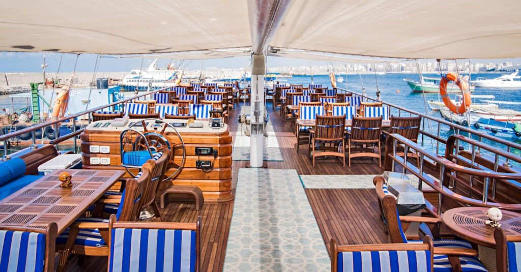 thumb_16755792_cover_header