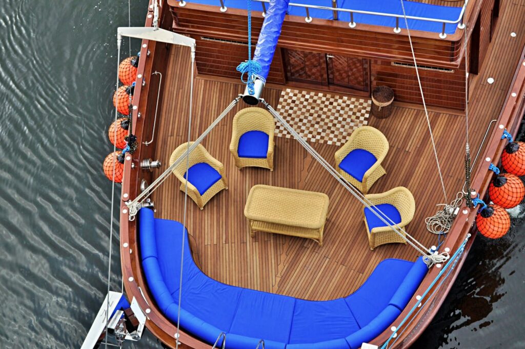 thumb_16755803_cover_header